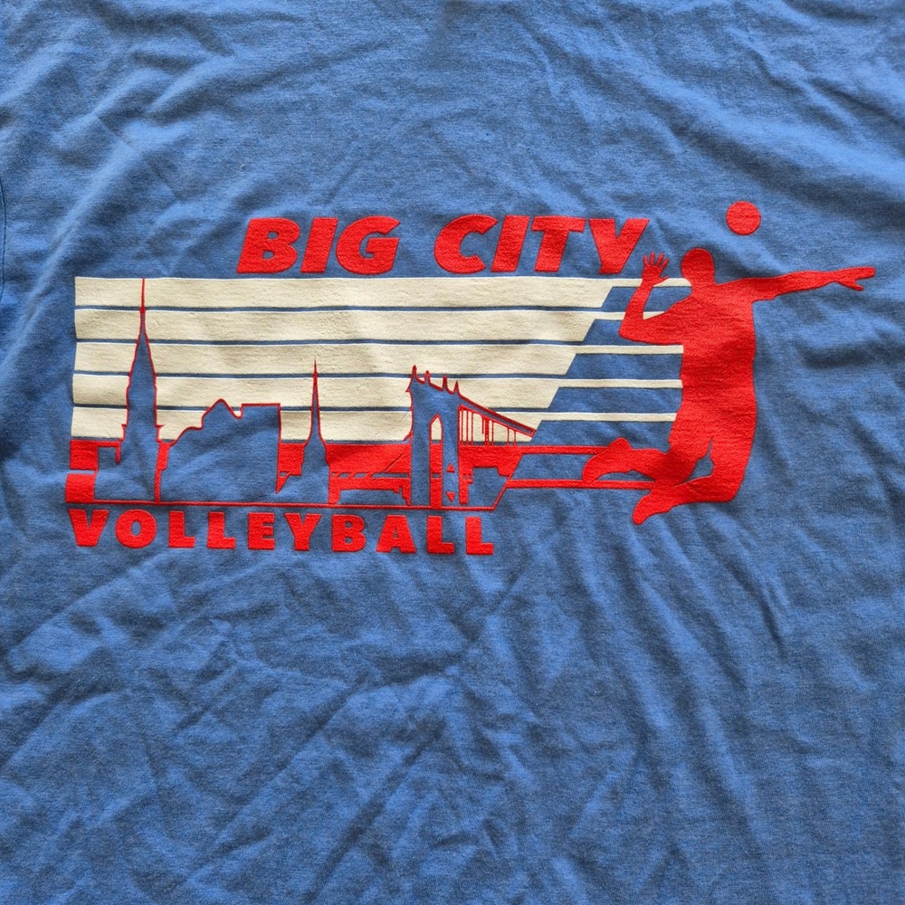 District Big City Volleyball Graphic T-Shirt Mens Medium Blue Short Sleeve Tee